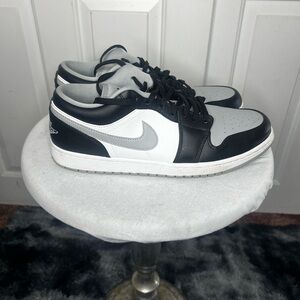 Jordan 1 low “Shadow” Size 11.5 US (used w/o box)